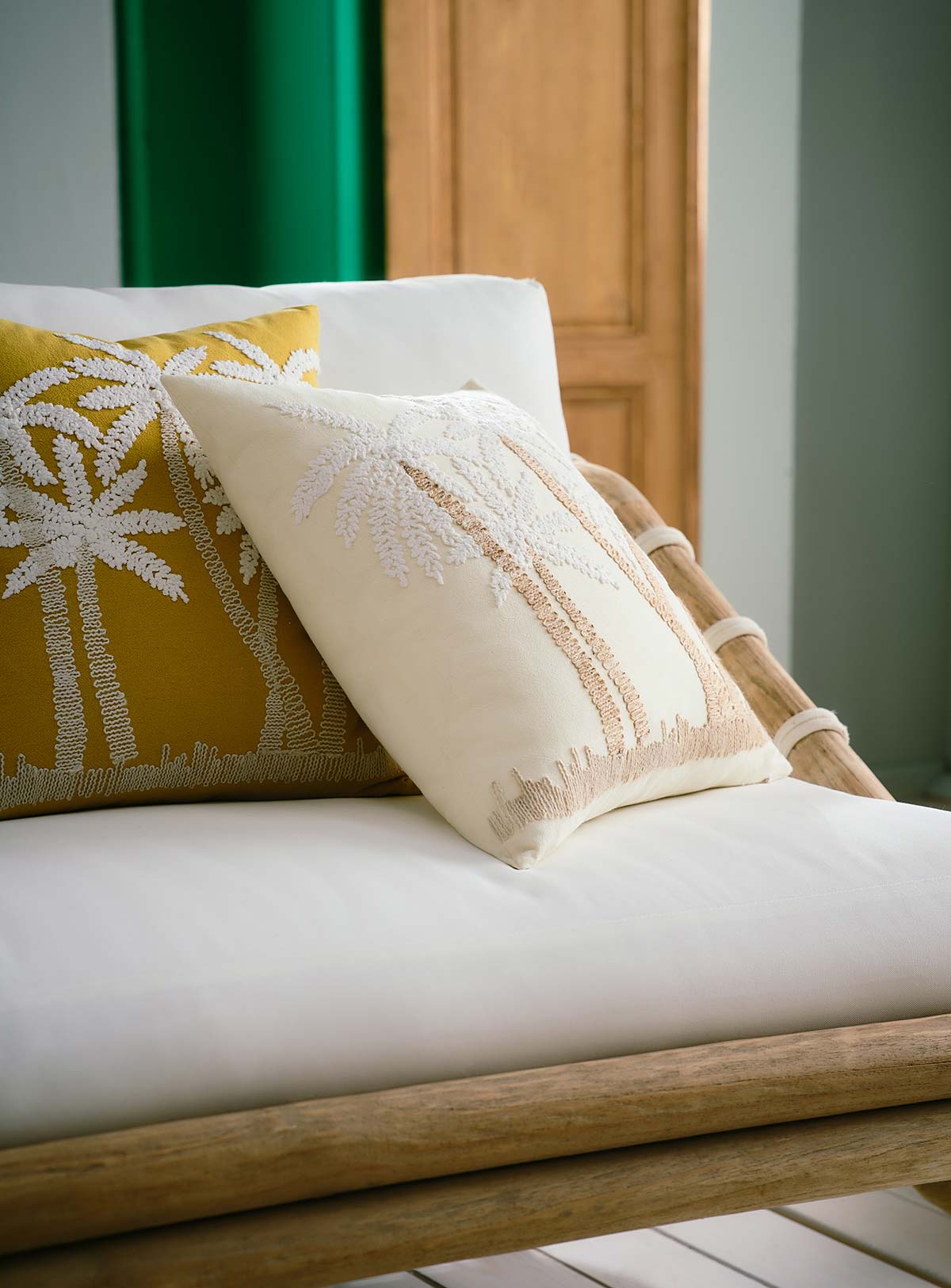 Pillowcase 43x43cm Triss Moon Ecru 277