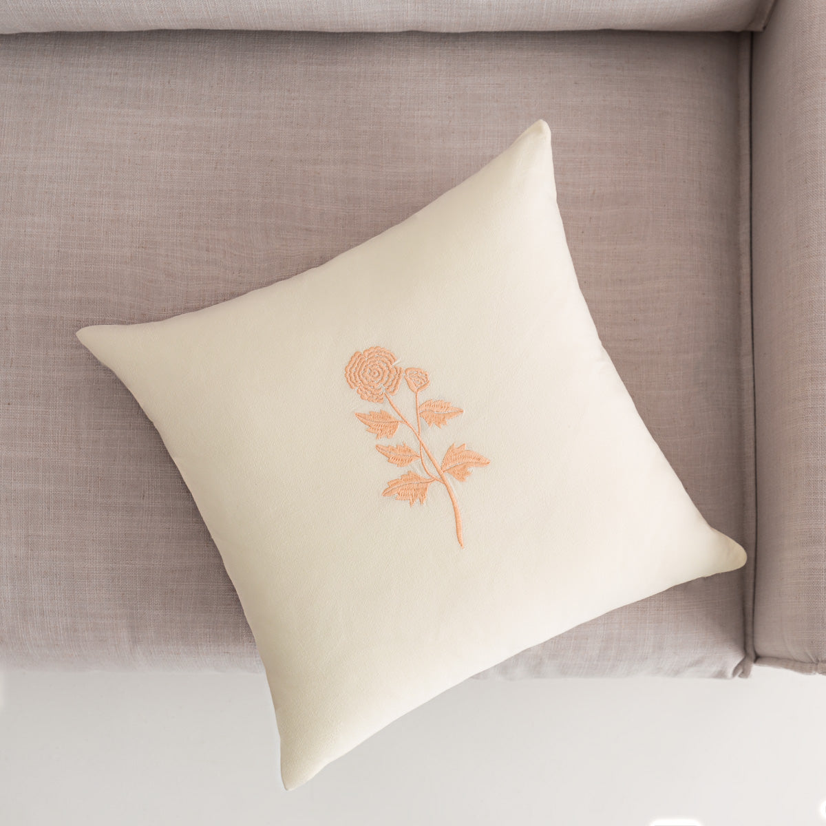 Pillowcase 43x43cm Yolanthe Vanilla 484/ 05