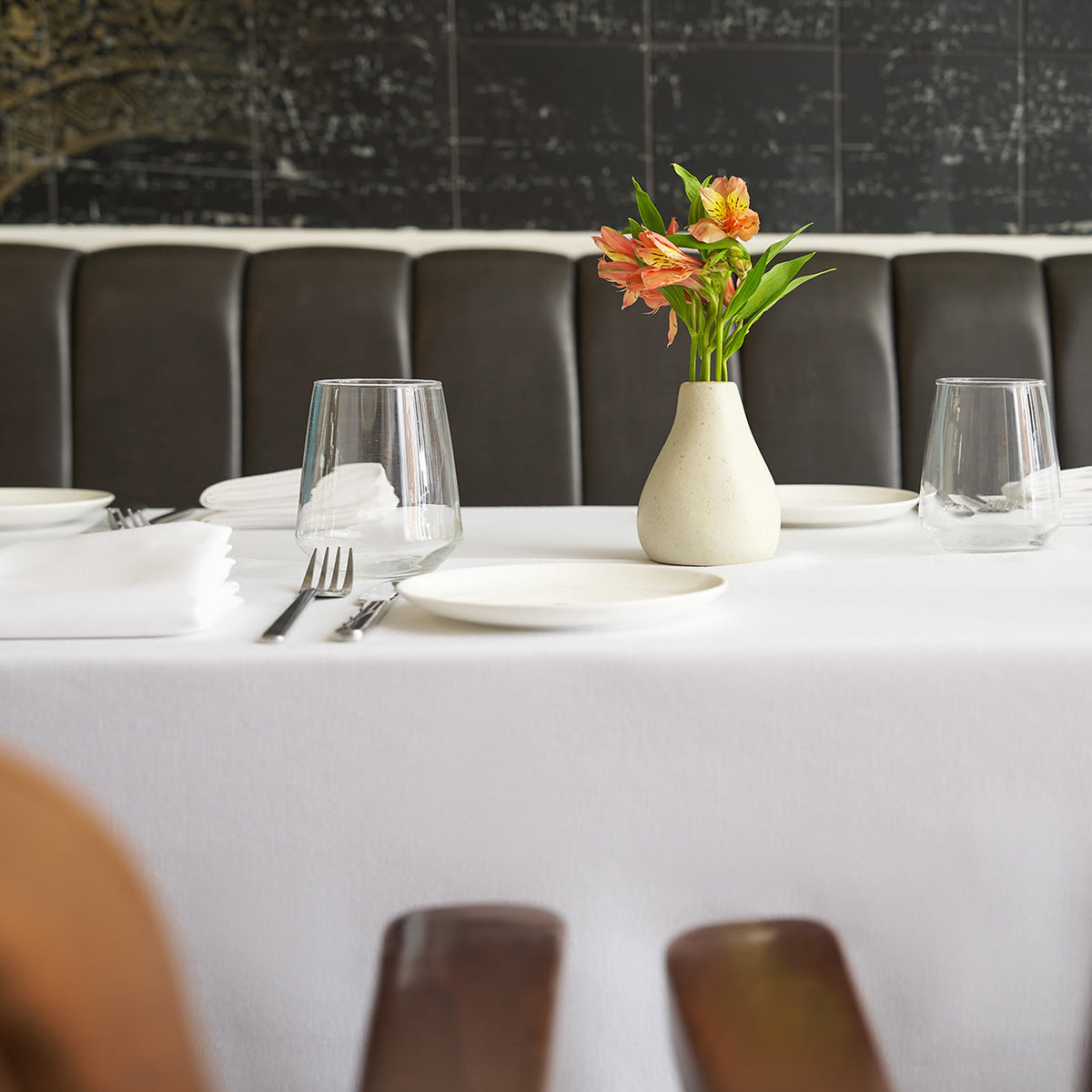 Tablecloth with Oval Corner White