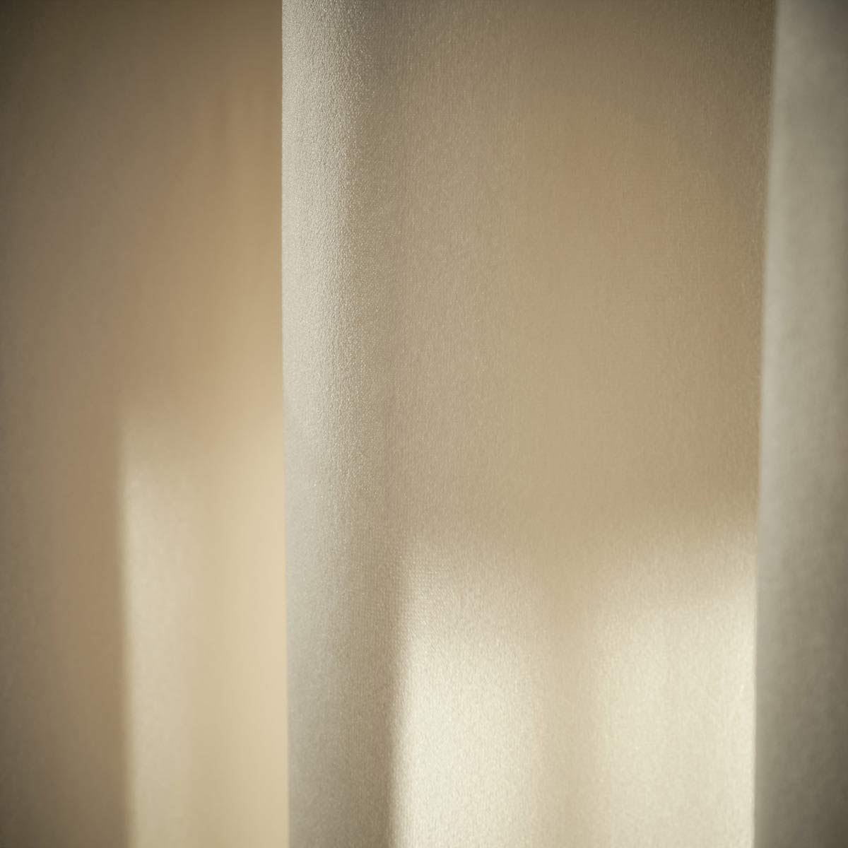 Curtain with studs Winter Moon ecru 711/05