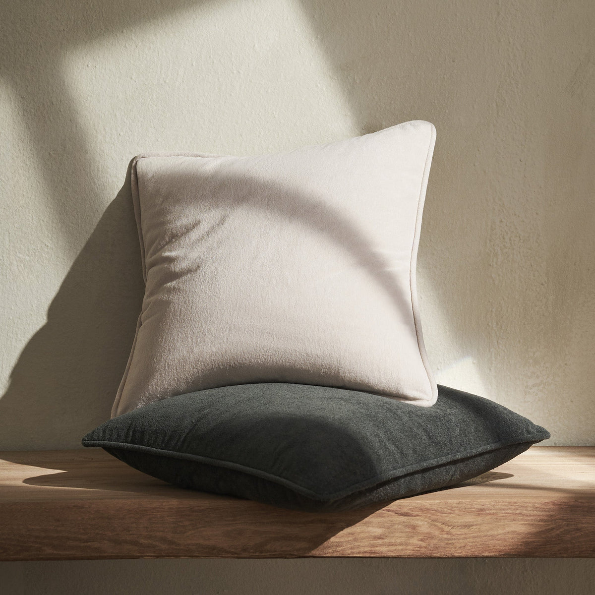 Pillowcase 43x43cm Ernesta Beige 137/05