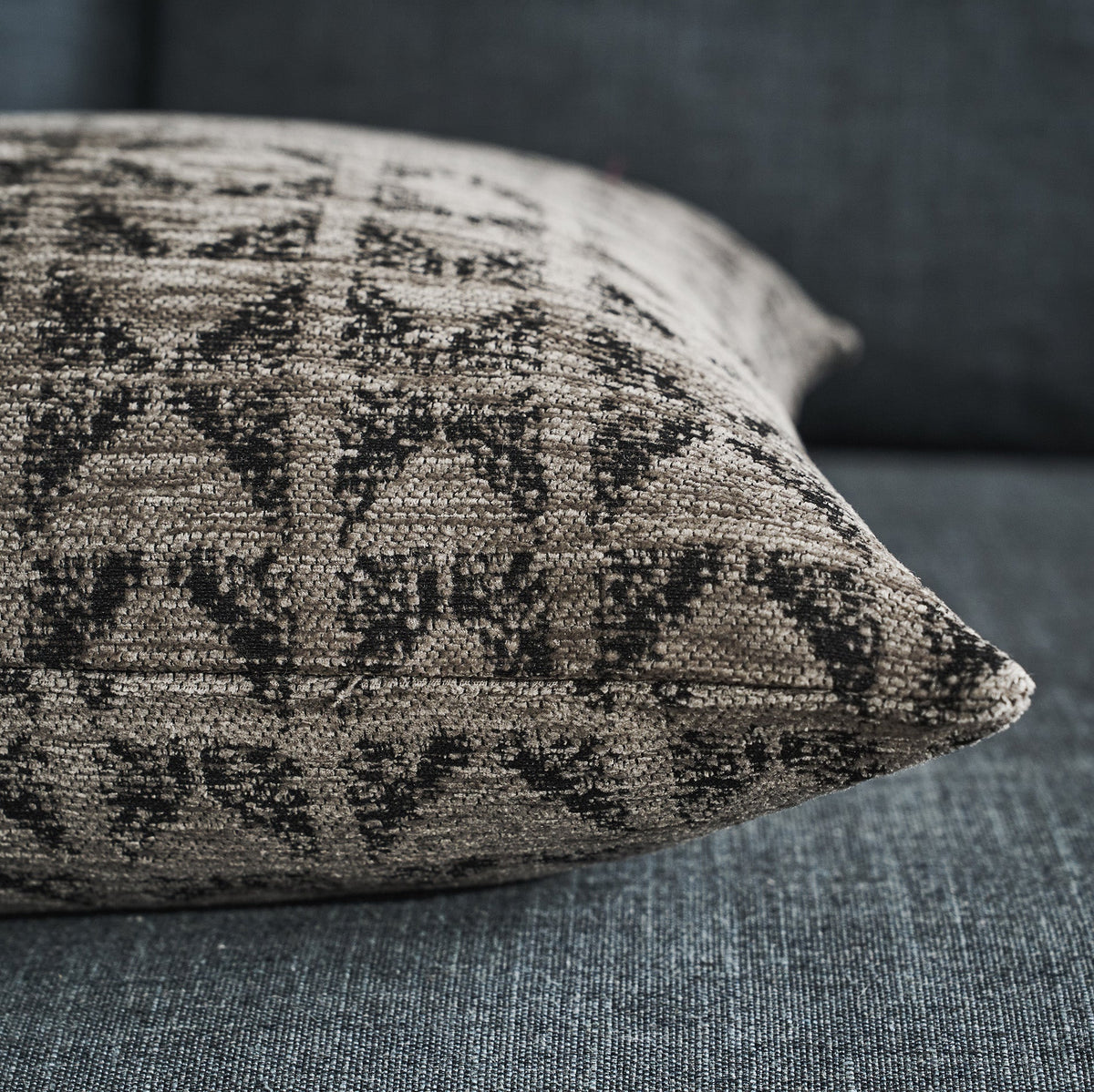 Pillowcase 50x50cm Indira Ash Beige/ Black 258/13