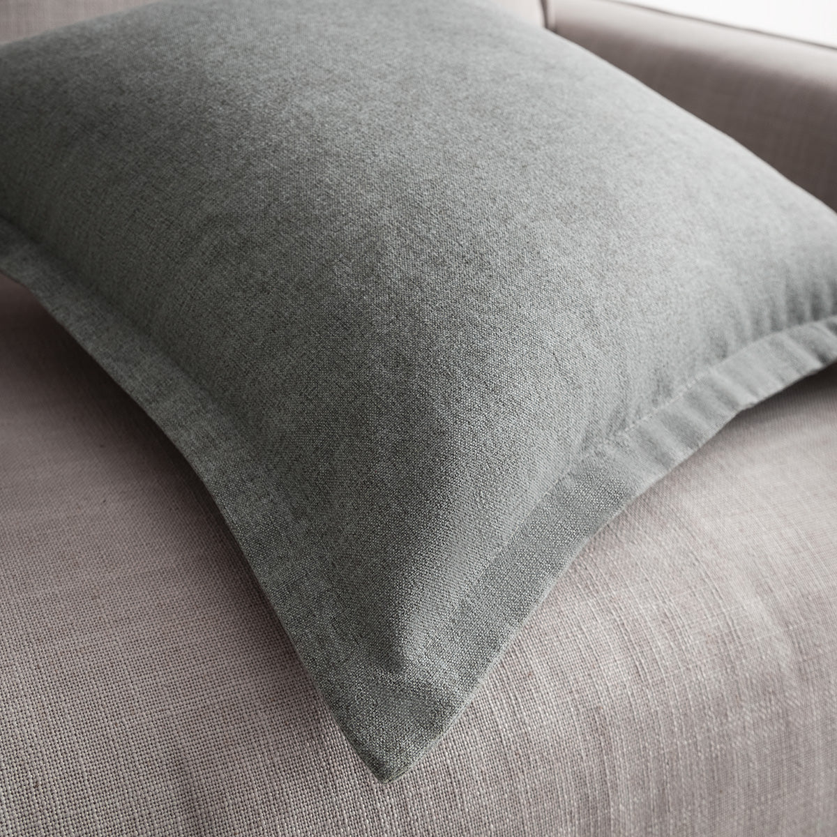 Pillowcase 43x43cm Isolde Sage Green 460