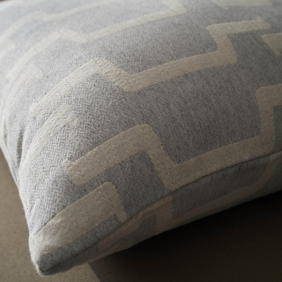 Μαξιλαροθήκη 50x50cm Clover Grey 558/15