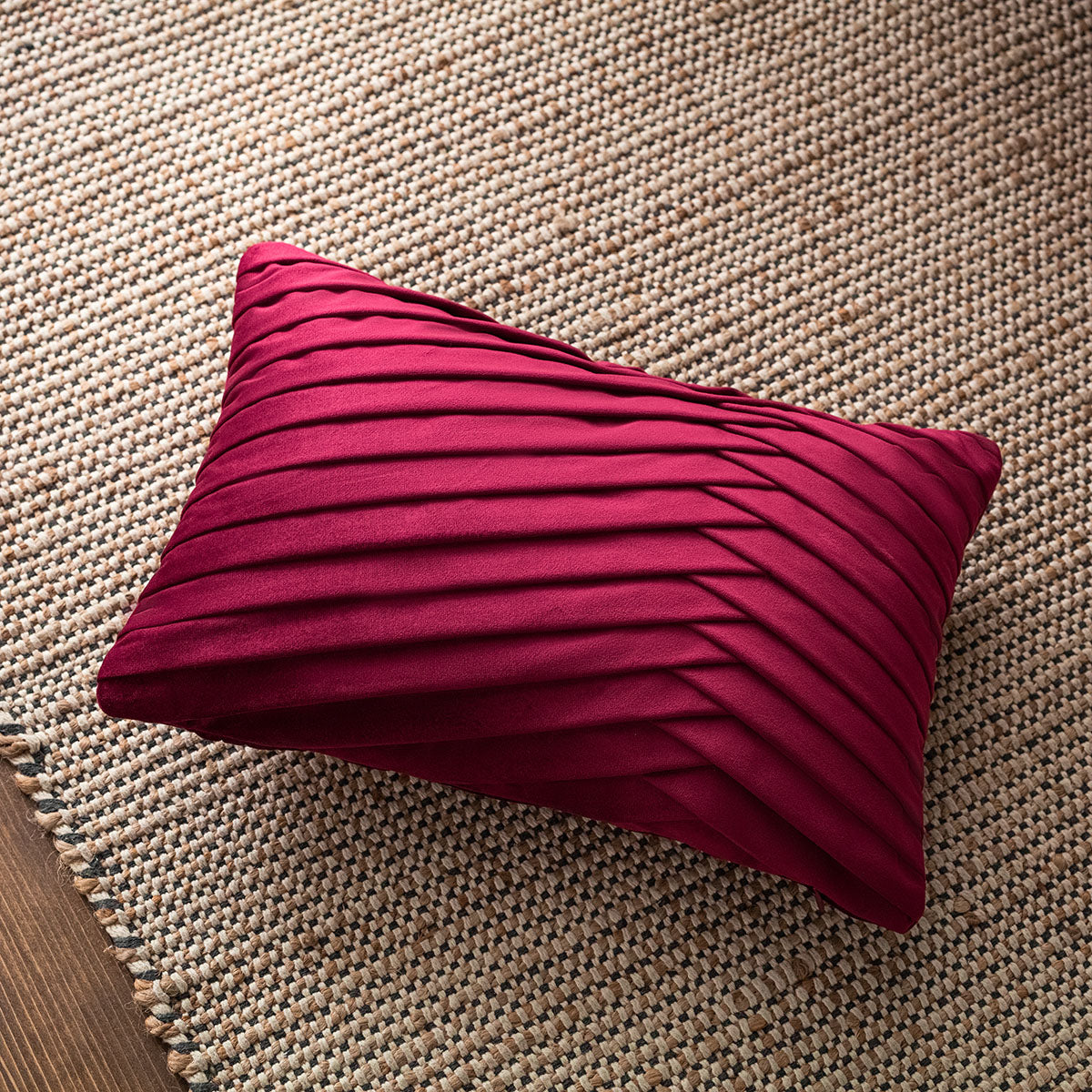 Pillowcase 30x45cm Milena Bordeaux 635