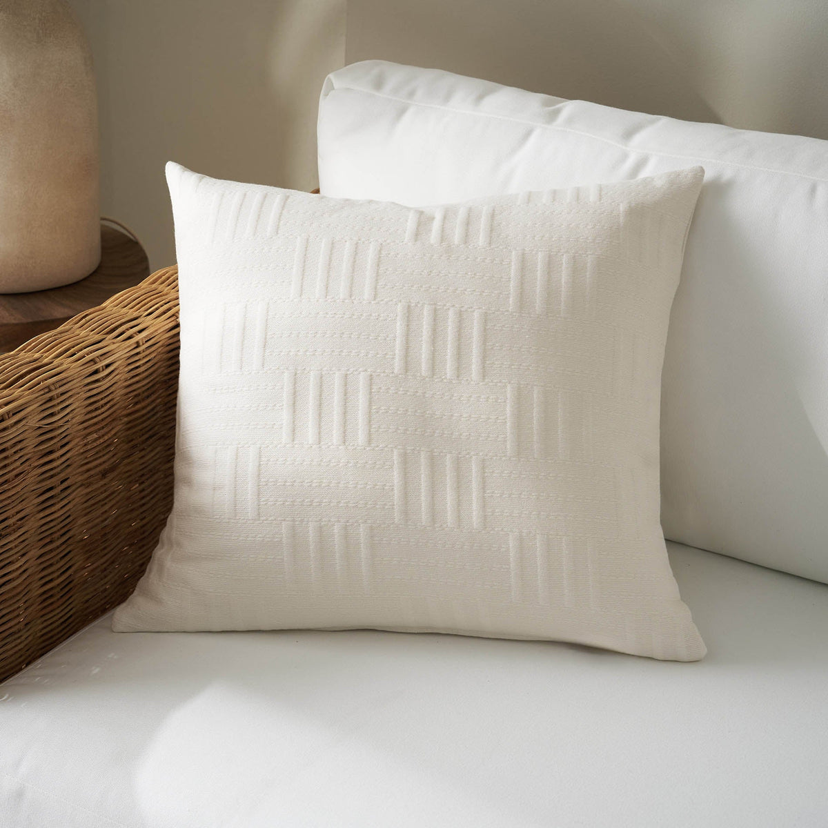 Μαξιλαροθήκη 50x50cm Calyra Ivory 654/05