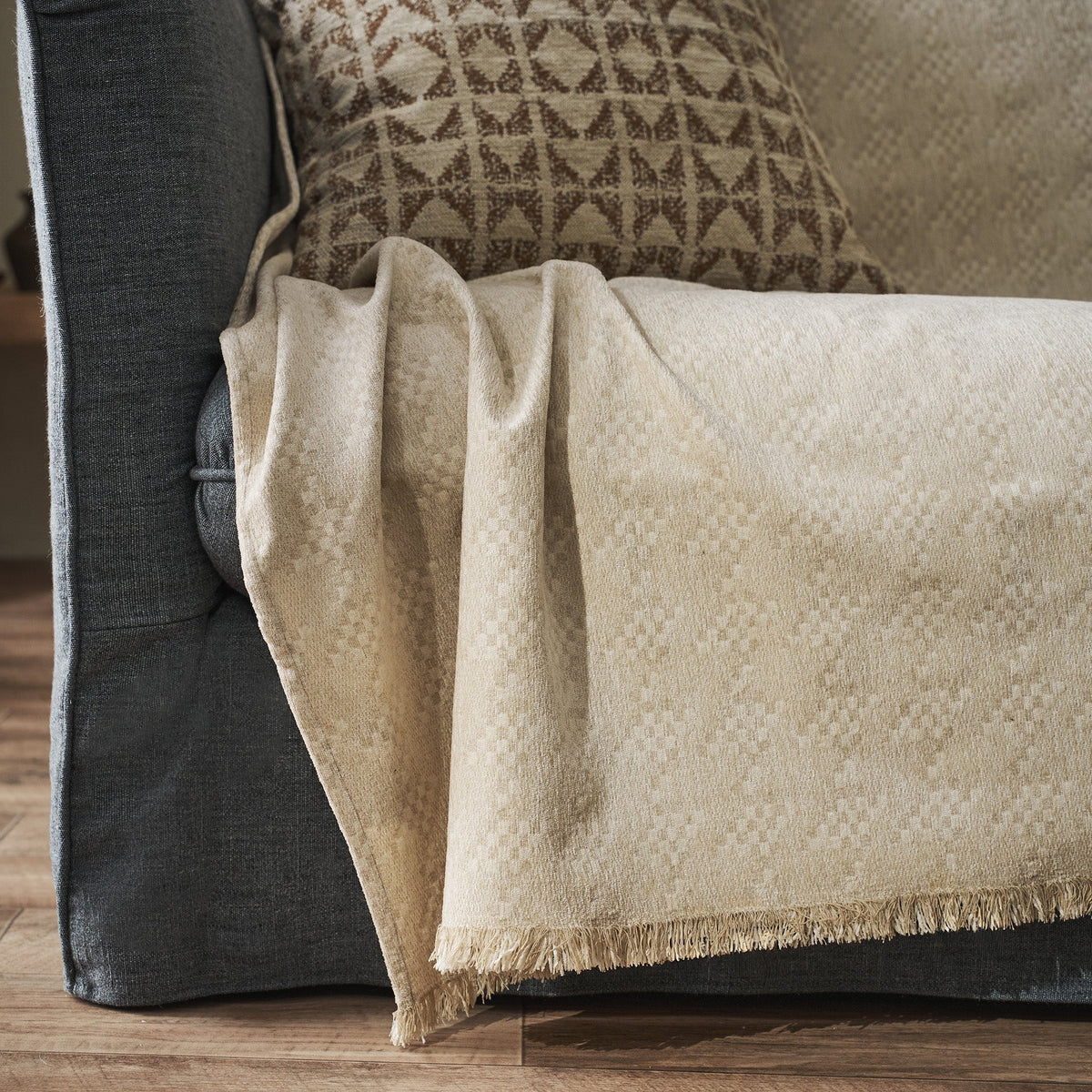 Throw Olesia Dove Beige 125/06