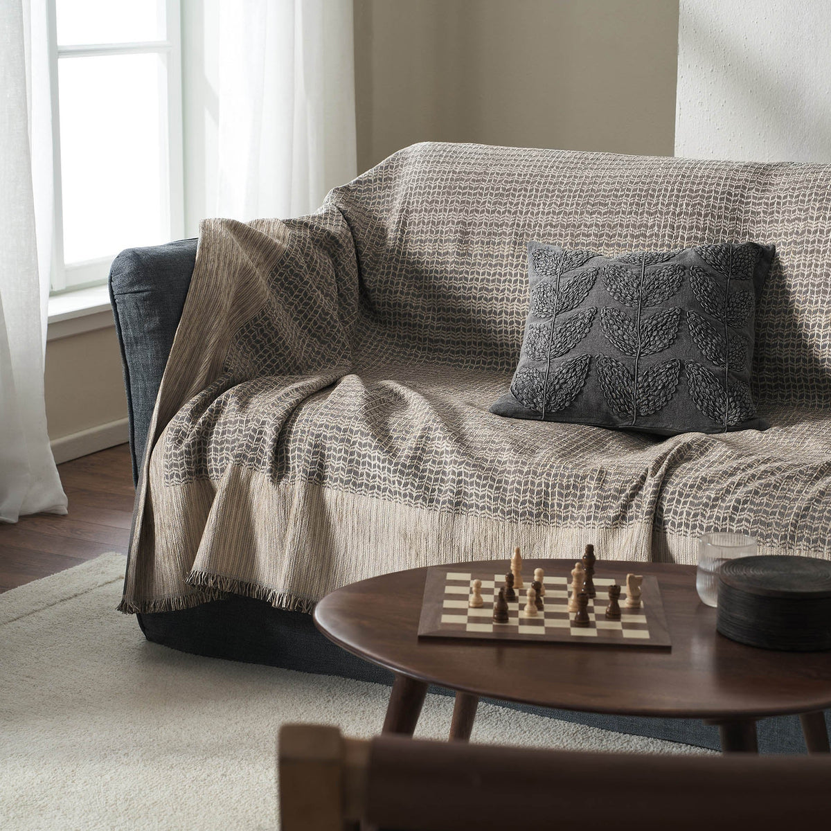 Meadow Throw Ink Grey 160/14