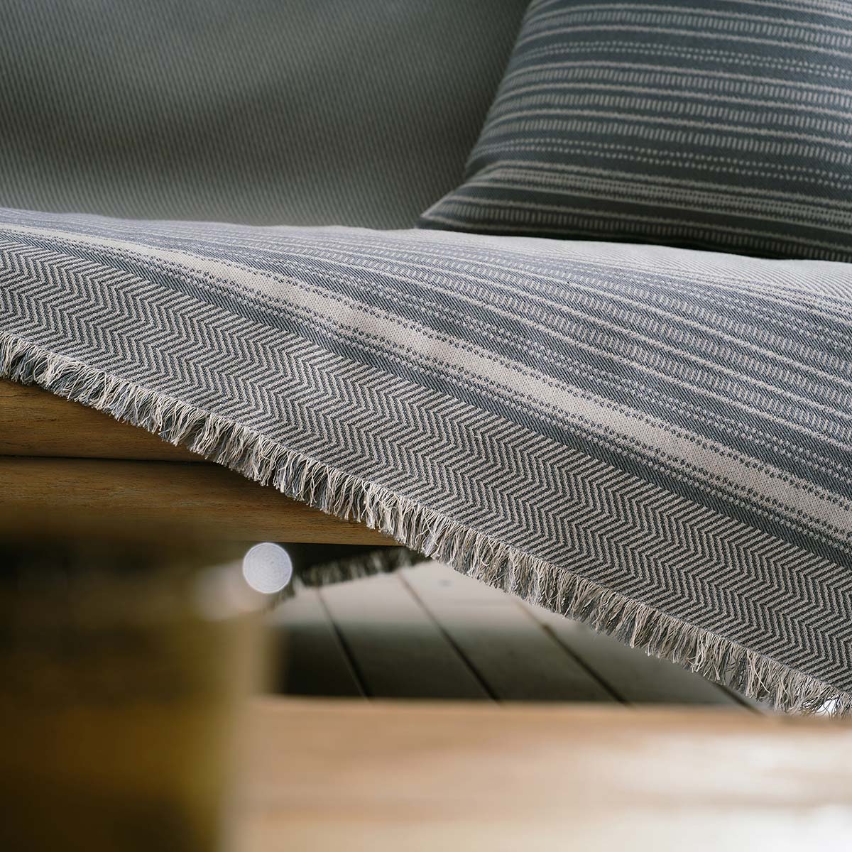 Throw Kelda Grey 174/15