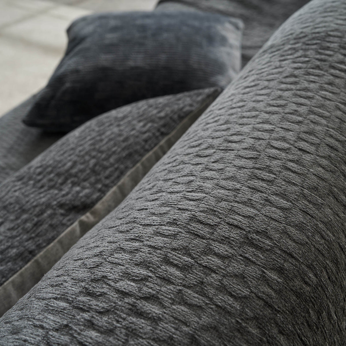 Ondine Throw Pearl Grey 184/14