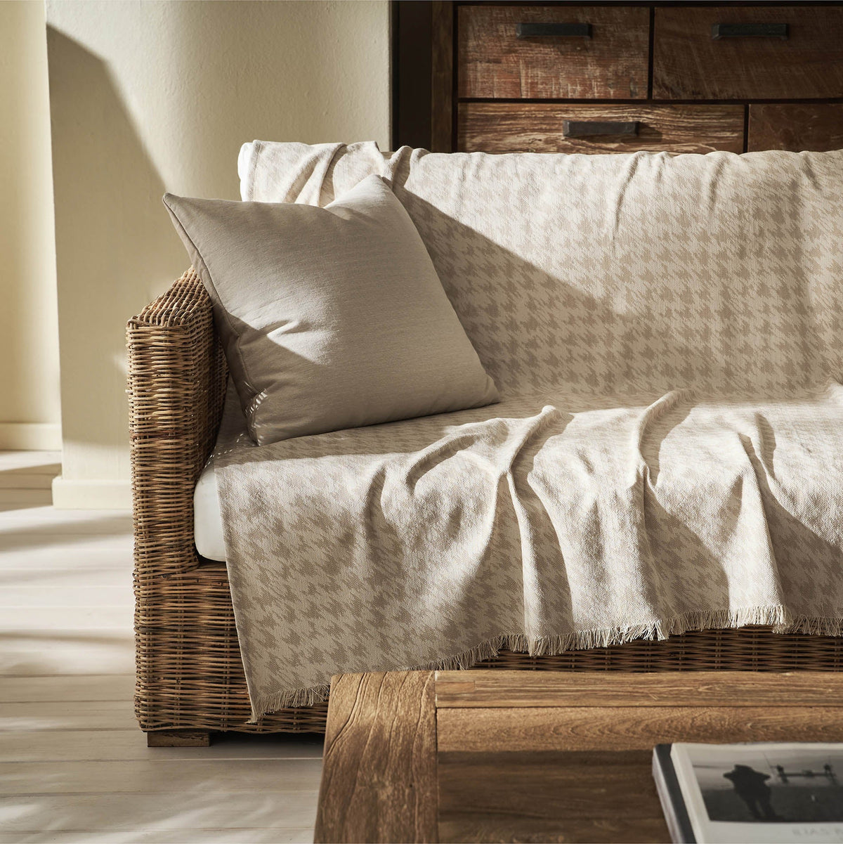 Throw Mireya Natural Beige 252