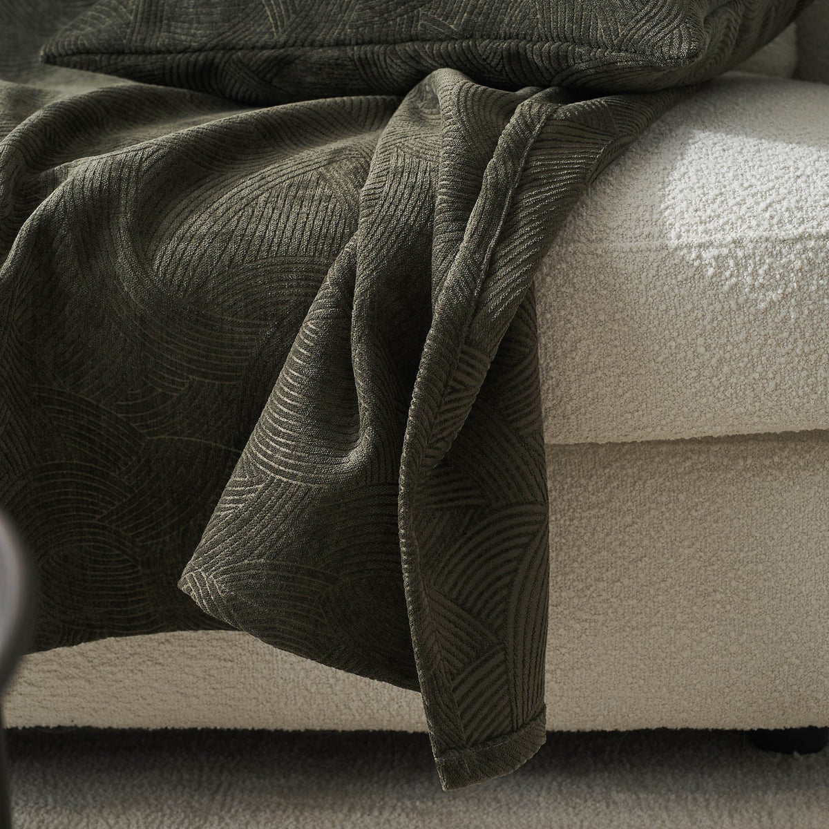 Nimbus Weed Green Throw 447/57