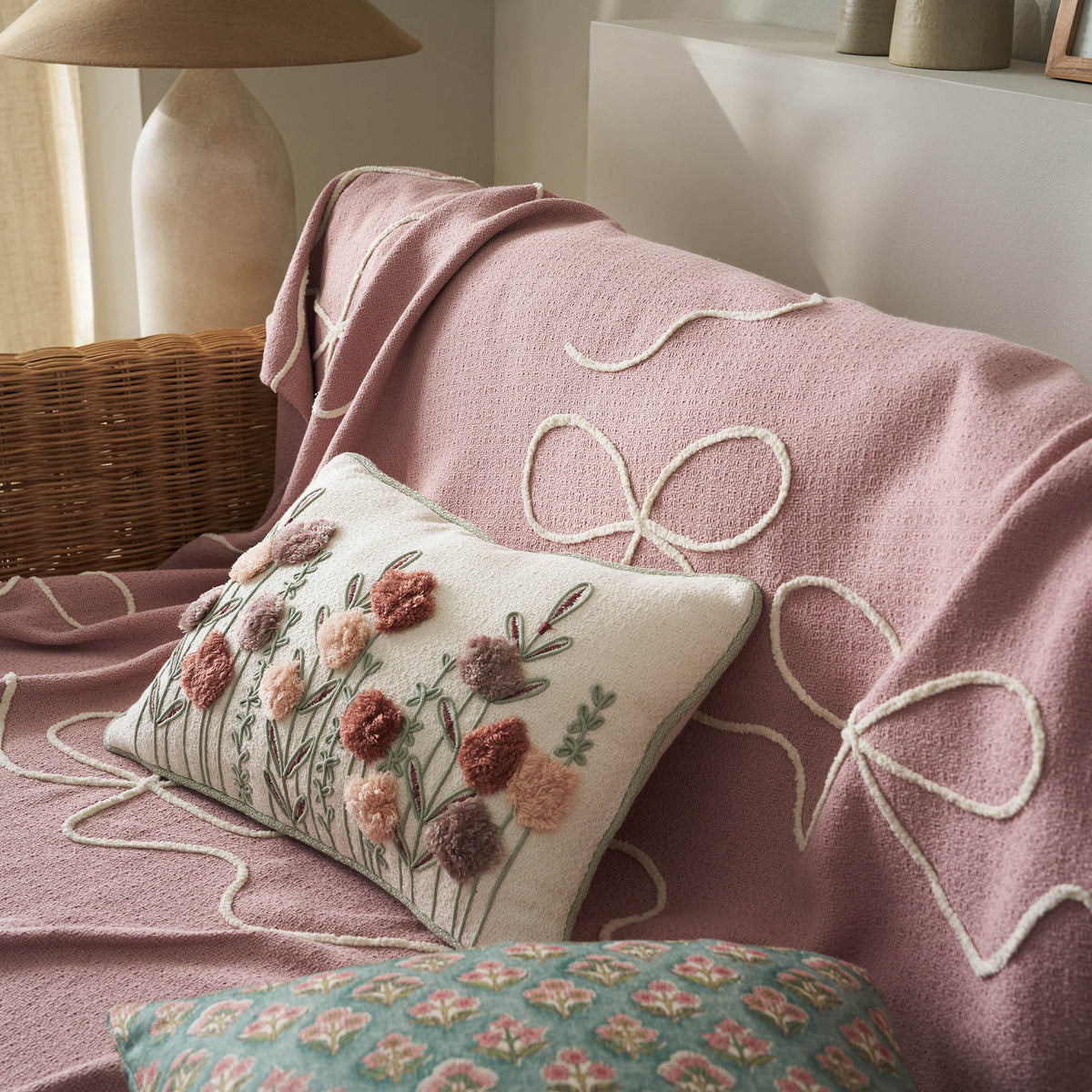 sofa throw decoration 140x180cm Elowen Magnolia Rose 505