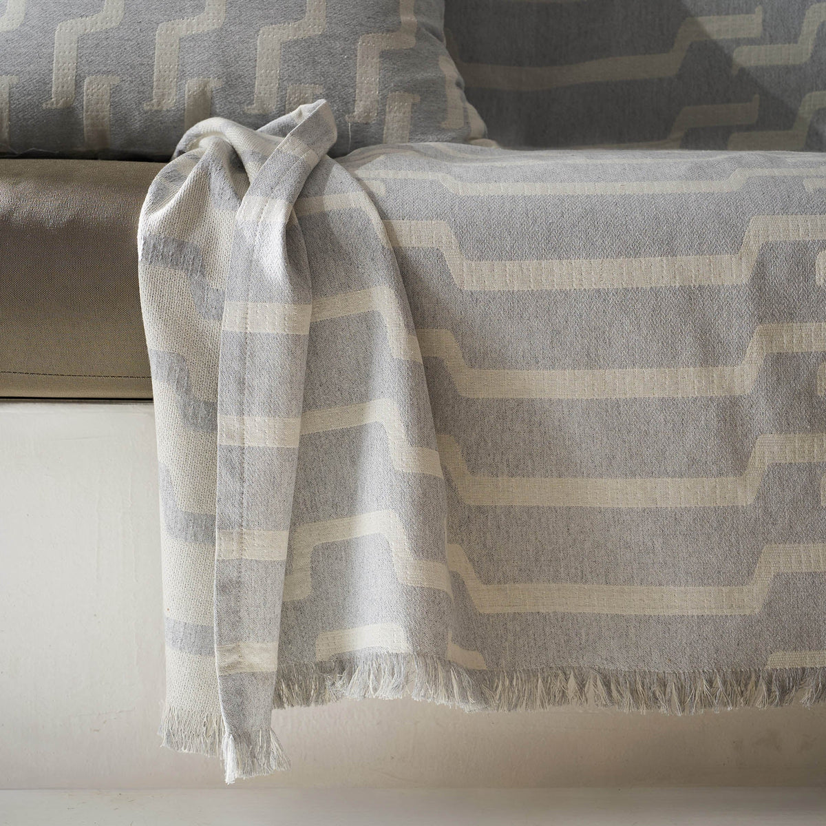 sofa throw Clover Grey 558/15