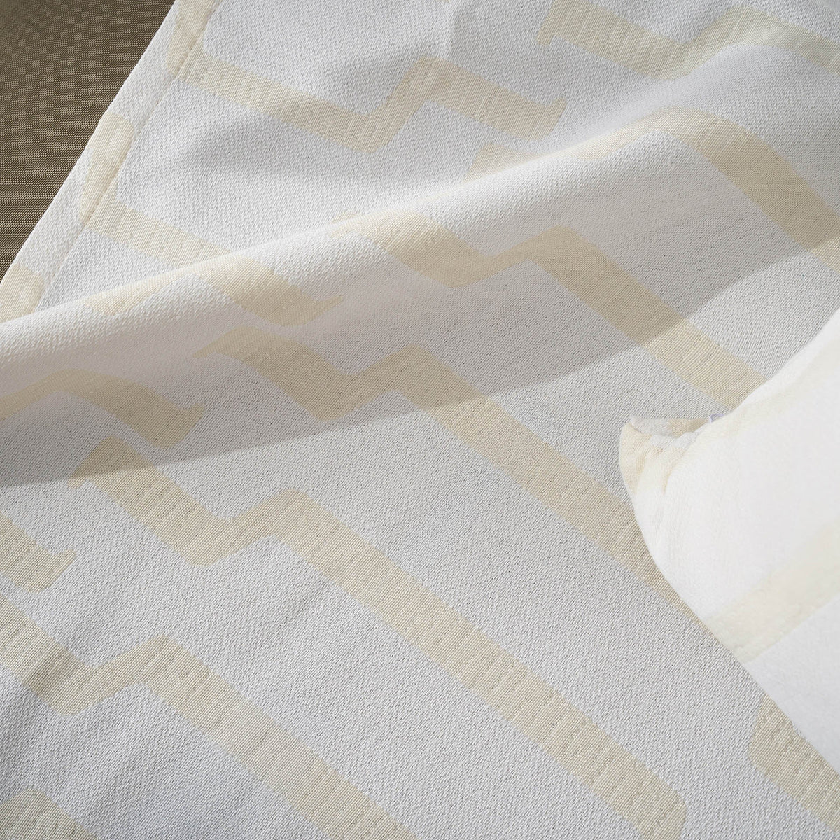 sofa throw Clover Polar White 558/16
