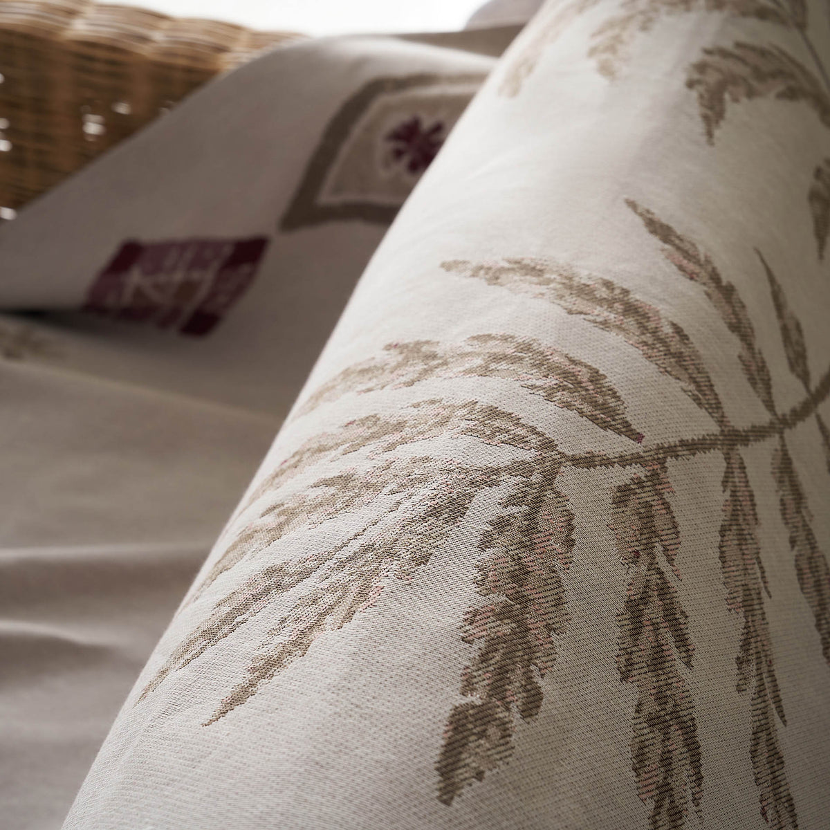 sofa throw decoration 180x210cm Ishara Cherry 573/02