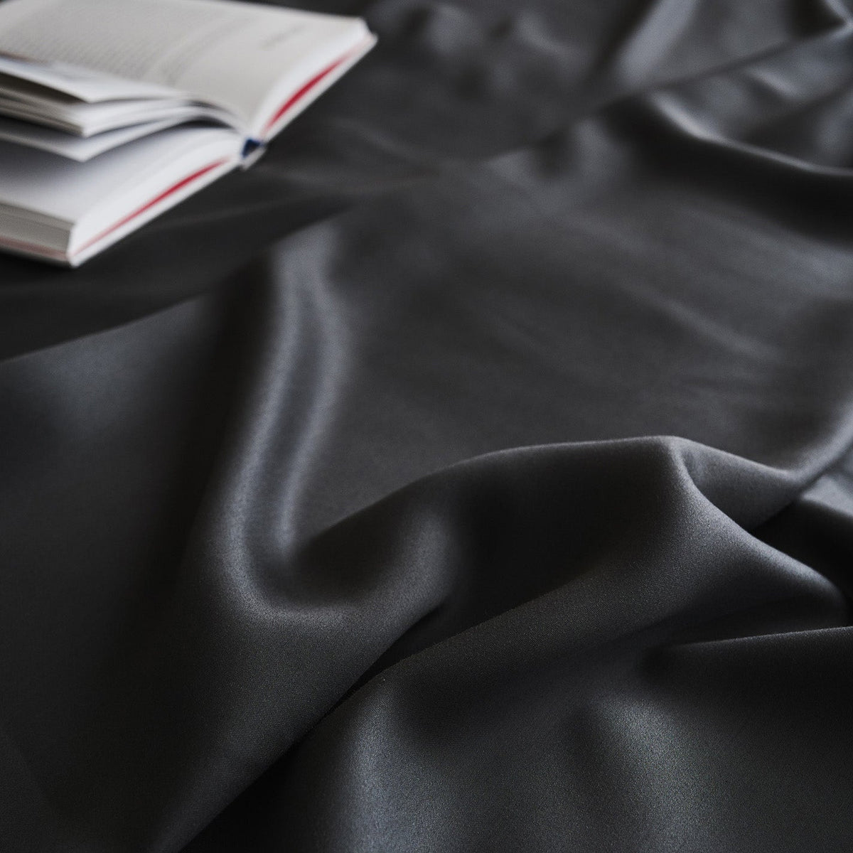 Set of Sheets King Size 245x270cm Sentia Black Board 305/14