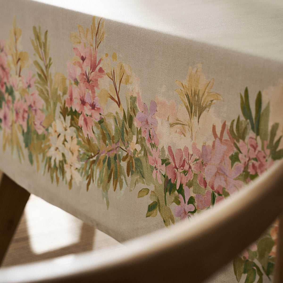 Feaven 414 stain-free tablecloth