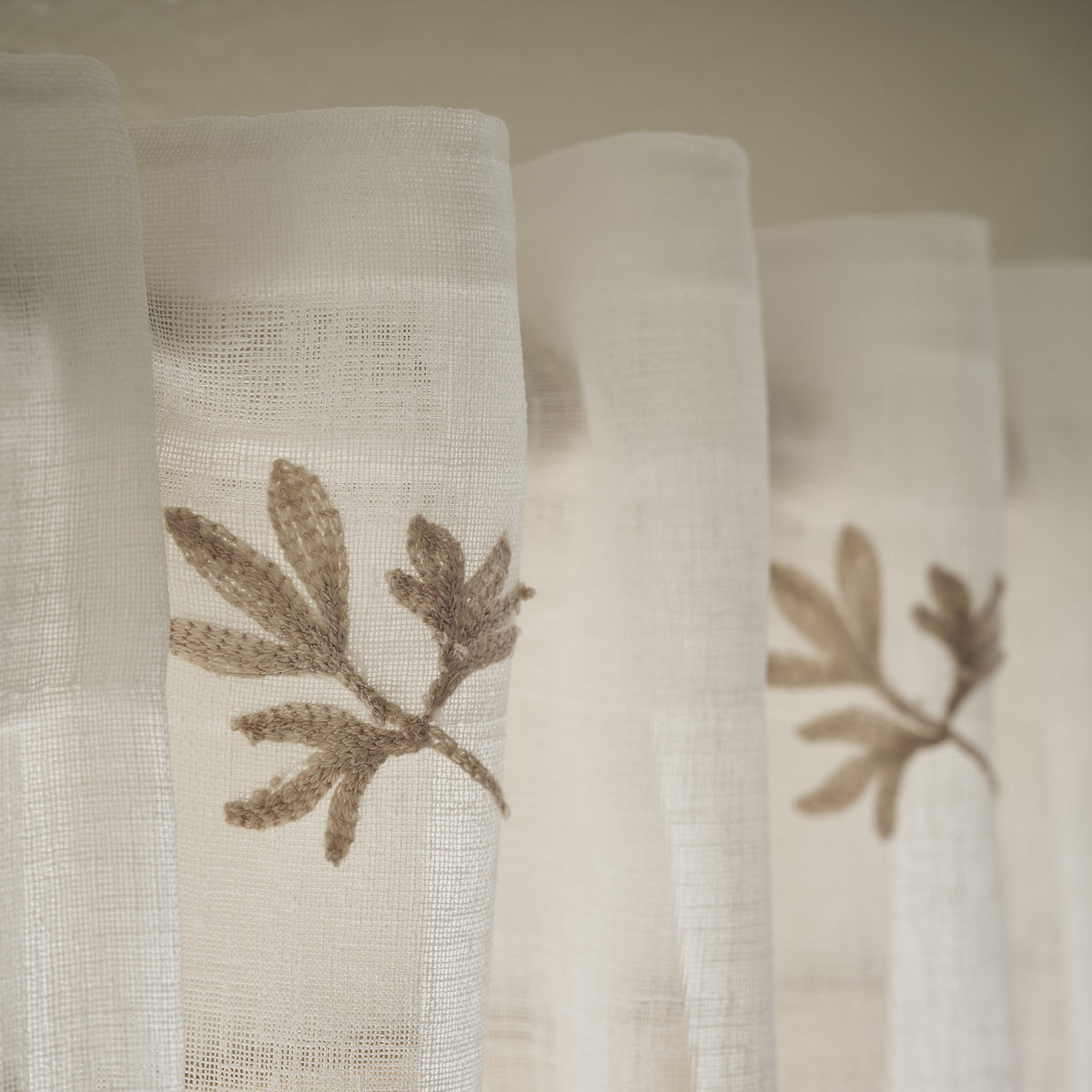 Curtain with shirring 140x295cm Nairna 534
