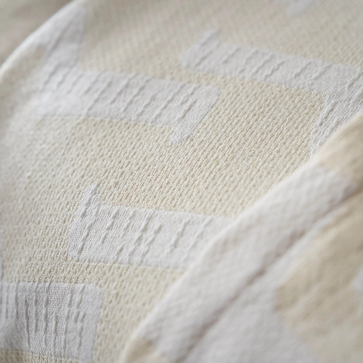 sofa throw Clover Polar White 558/16